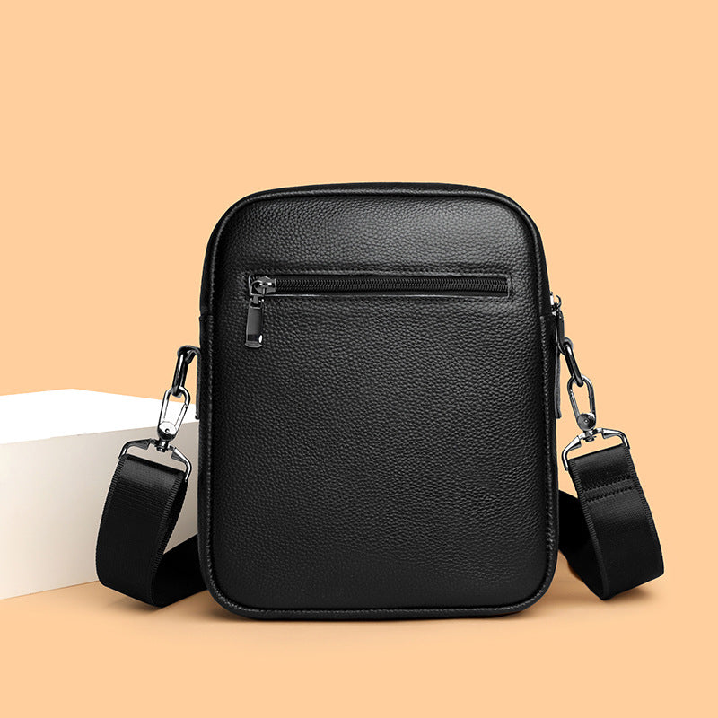 Men's Commuter Large Capacity First Layer Leather Men's Shoulder Bag