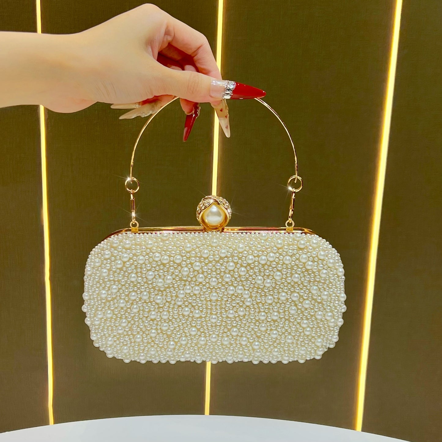 Women's Fashion Pearl Clutch Chain Light Luxury Handbags