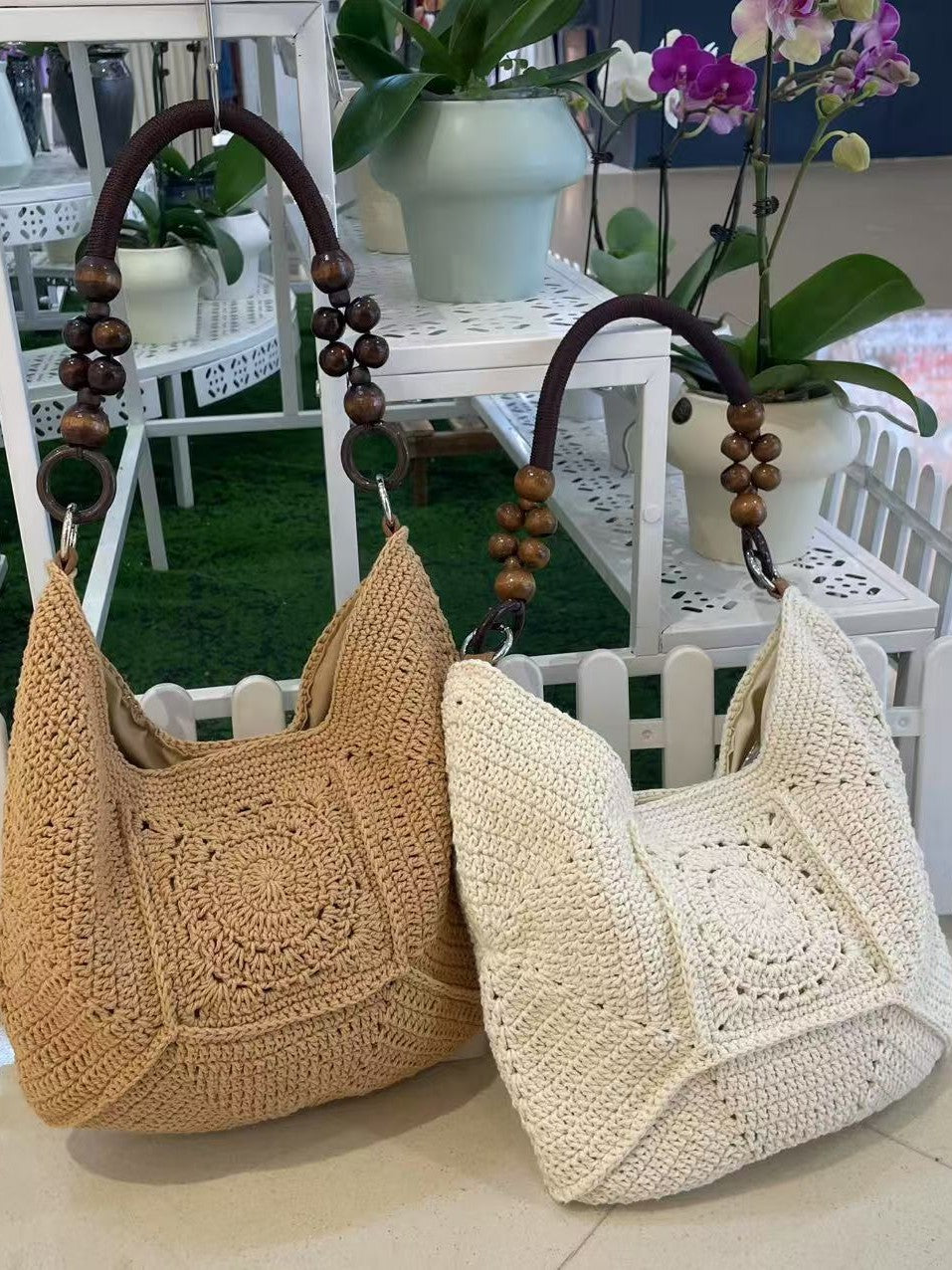 Hand-woven Large Capacity Commuter Idle Style Women's Shoulder Bag