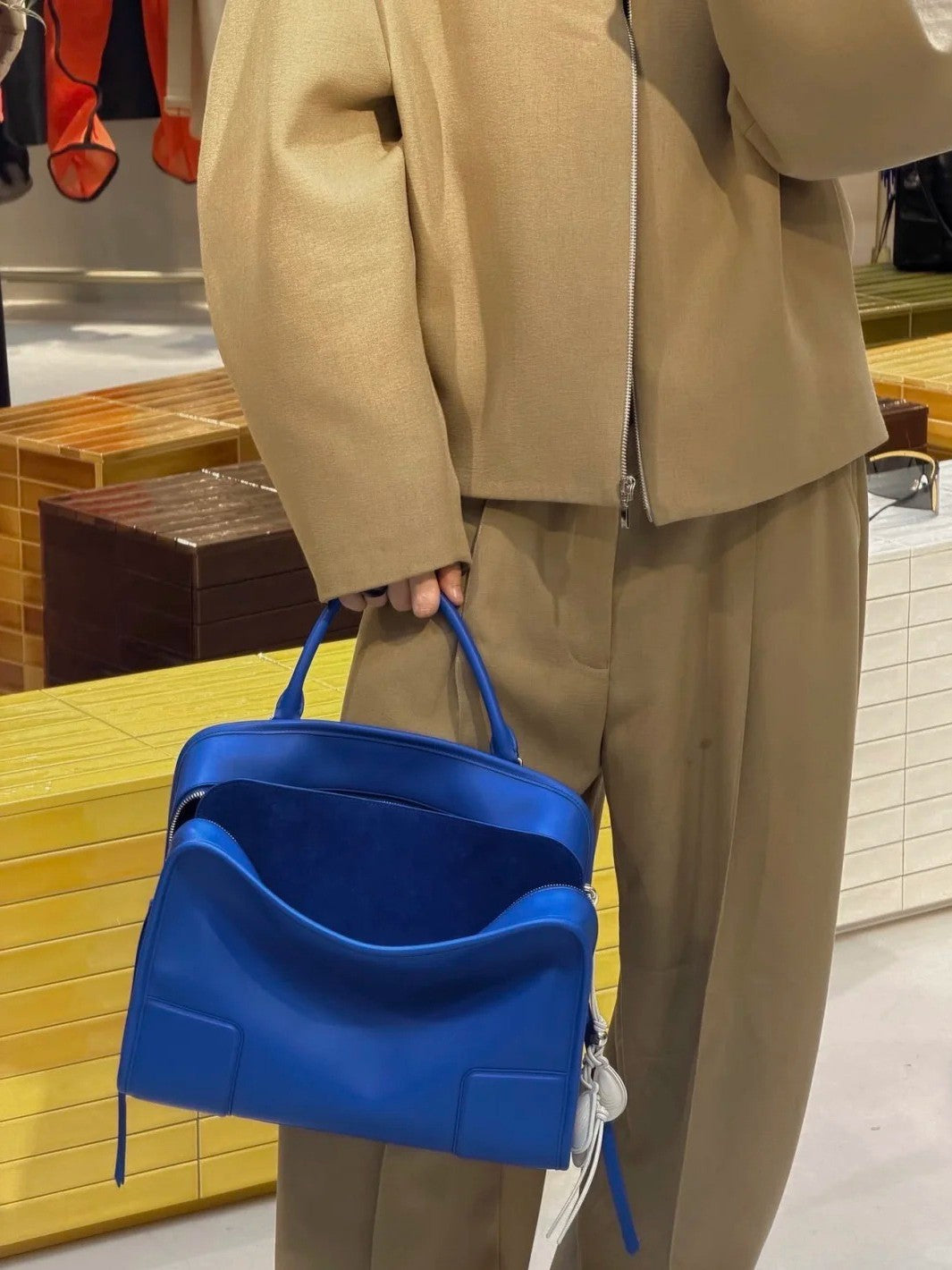Women's Cowhide Suede Stitching Large Capacity Genuine Handbags