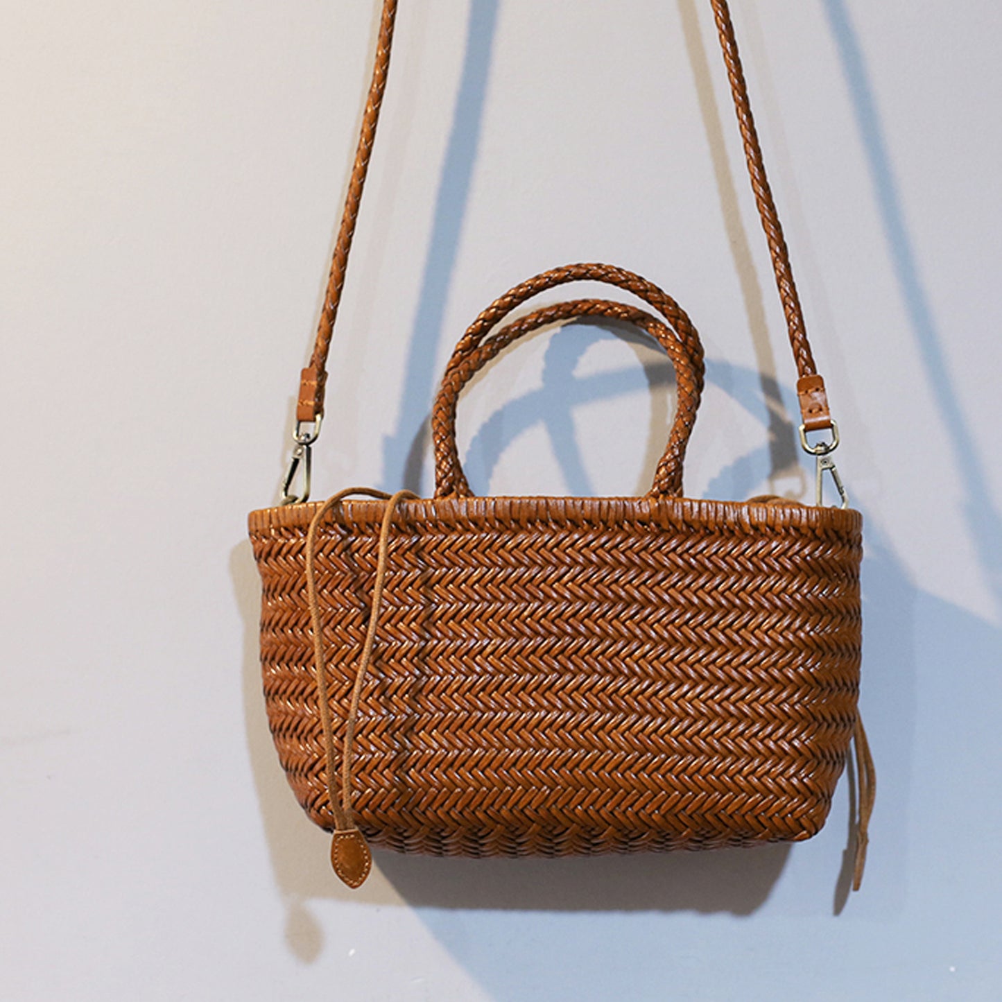Women's Hand-woven French Style Vegetable Basket Leather Women's Handbag