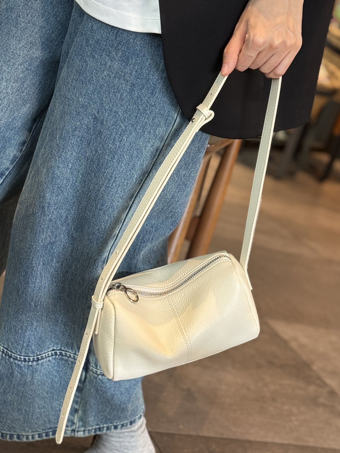 Women's Toast White Commuter Underarm Pillow Pure Women's Leather Bag