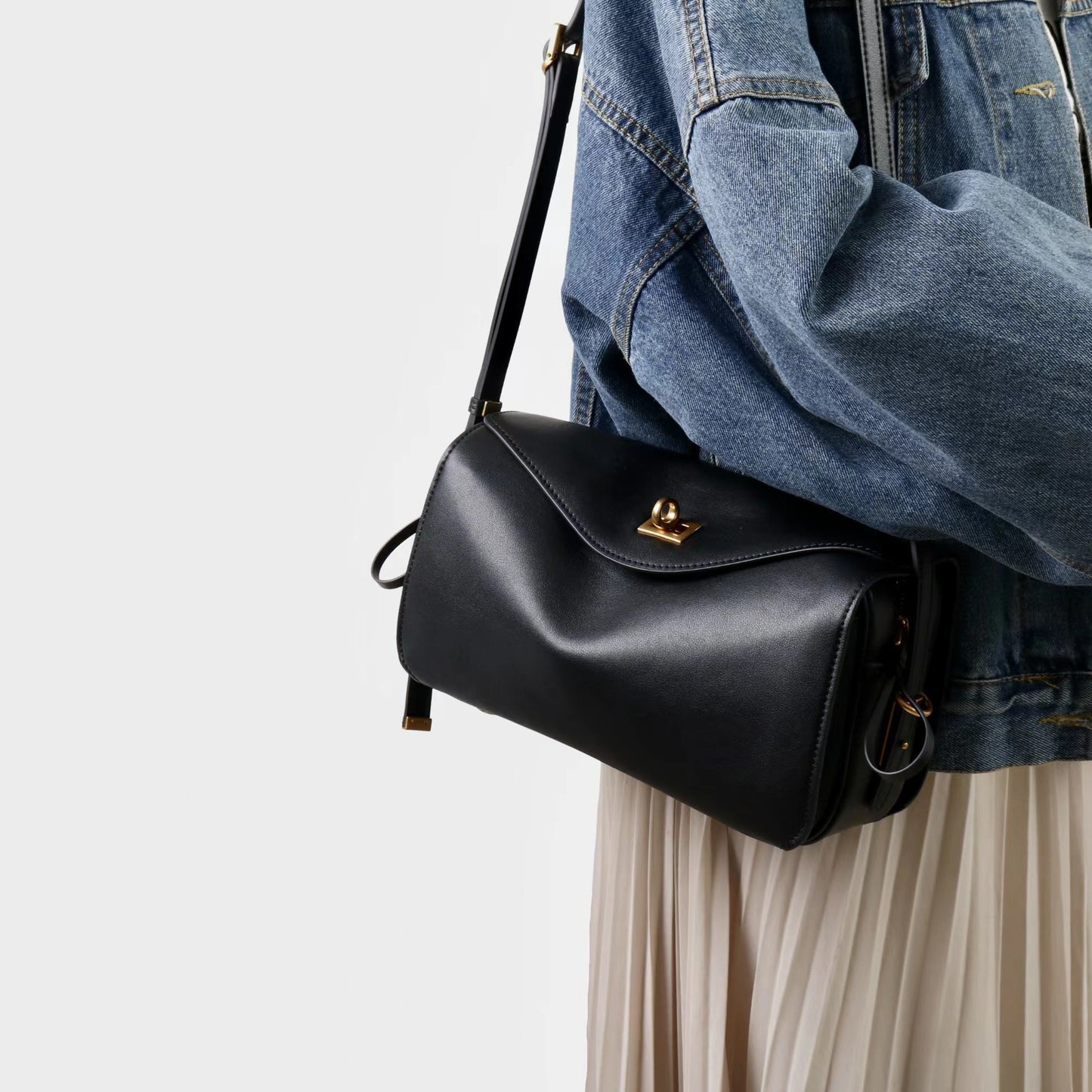 Women's Leather Pillow High-grade Fashion Commuter One Women's Handbag