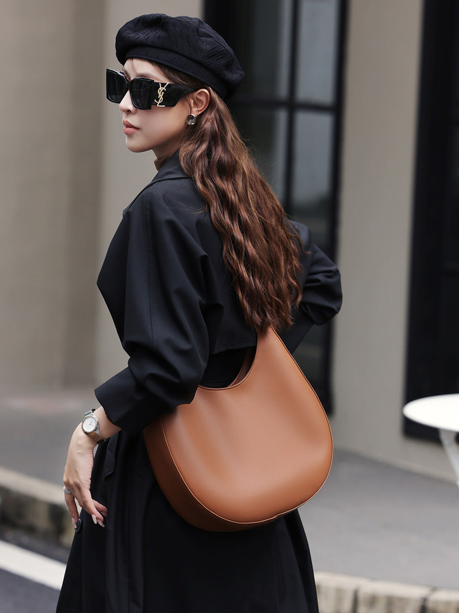 Women's Design Selenodont Semicircle Underarm Genuine Leather Women's Handbag