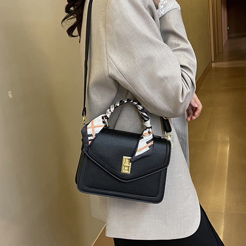 Women's High-grade Large Capacity Fashion Commuter Women's Messenger Bag