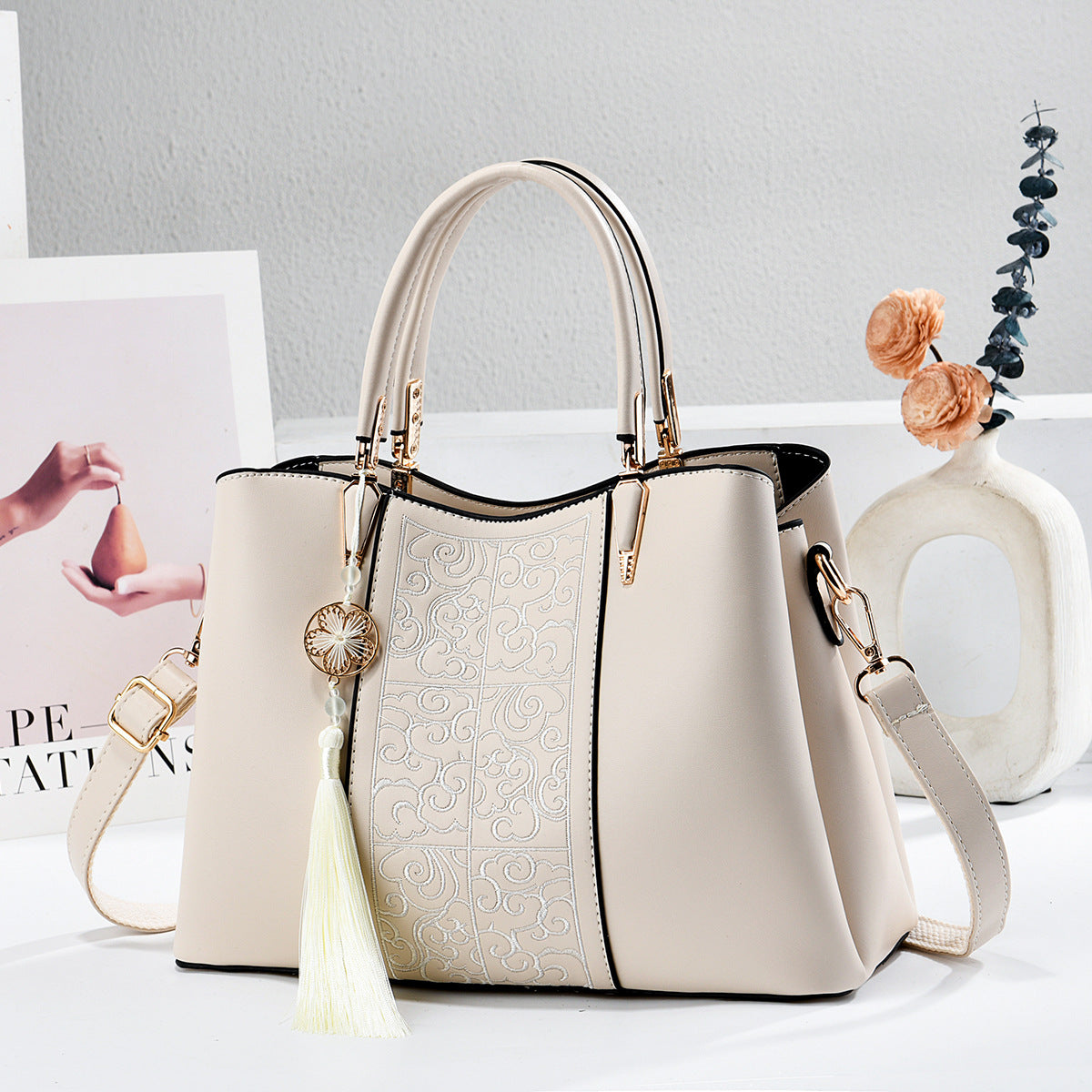 Women's National Style Retro Mom Embroidery Tassel Large Women's Handbag