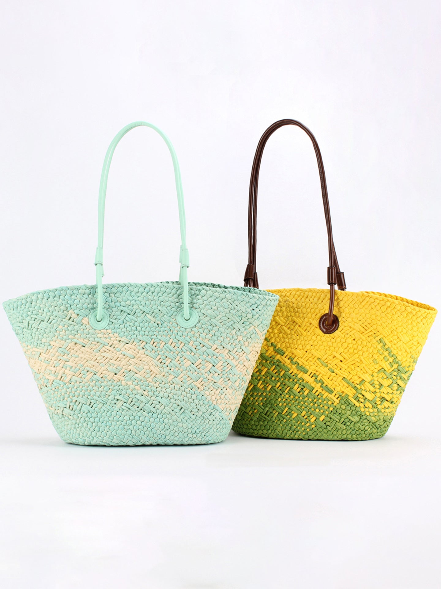Women's Fresh Gradient Woven French Style Large Capacity Daily Leisure Bags