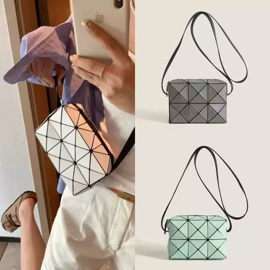 Women's Life Cupid Geometric Fashion Rhombus Mobile Phone Bags