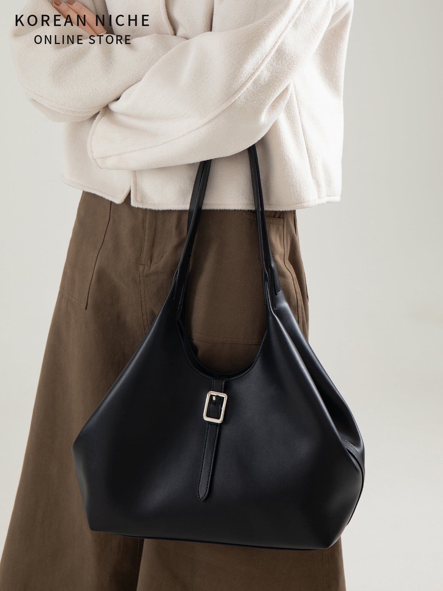 Women's Large Capacity Commuter Design Retro Easy Matching Tote Bag