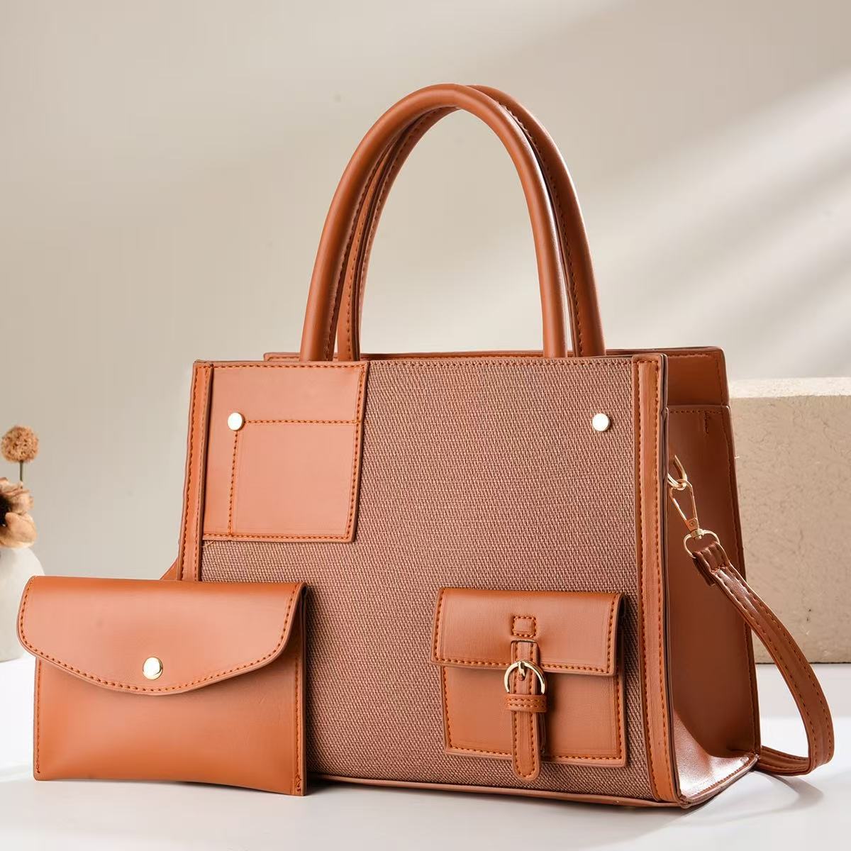 Women's High-grade Stitching Fresh Single Fashion Large Capacity Out Women's Messenger Bag