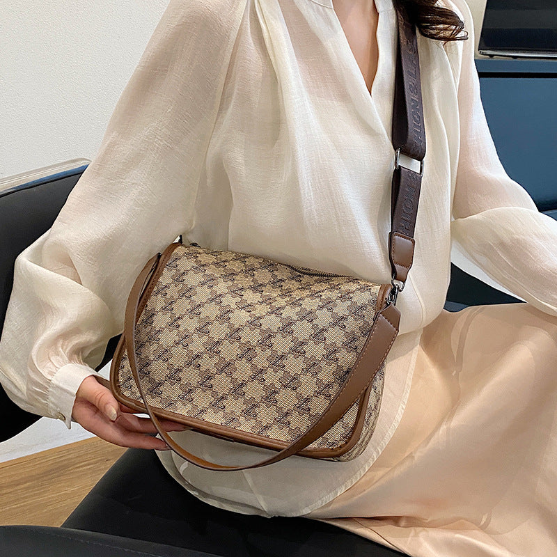 Women's Popular Printing Dumpling Fashion Temperament Commuter Women's Shoulder Bag