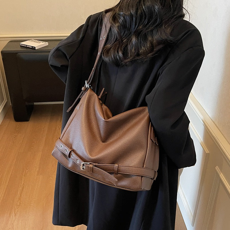 Women's Simple Large Capacity Fashion Commuter Women's Shoulder Bag