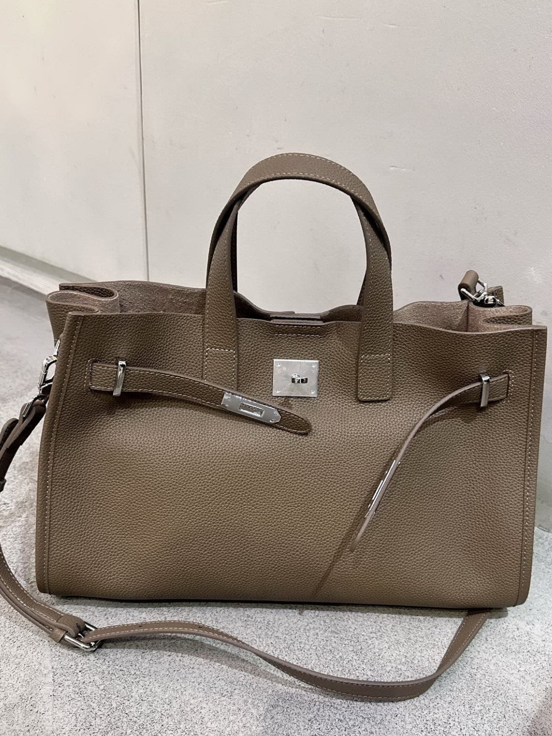 Women's Cowhide Leather Kelly Large Capacity Bags