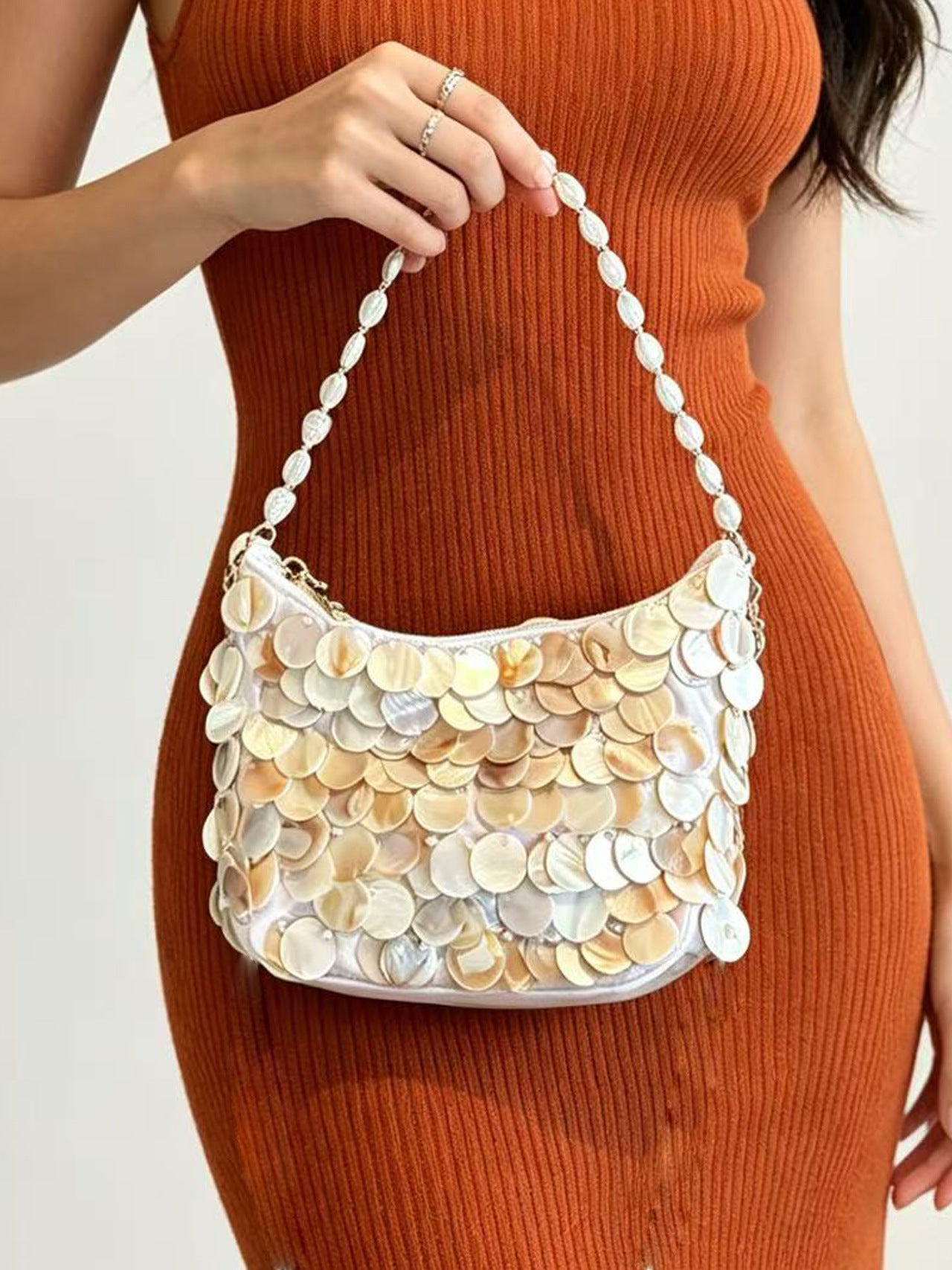 Handmade Beaded Shell Fritillary Pearl Hand Dinner Bag
