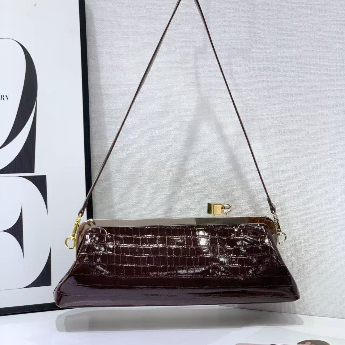 Cowhide Baguette Hand-held Dress Dinner Triangle Commute Women's Shoulder Bag