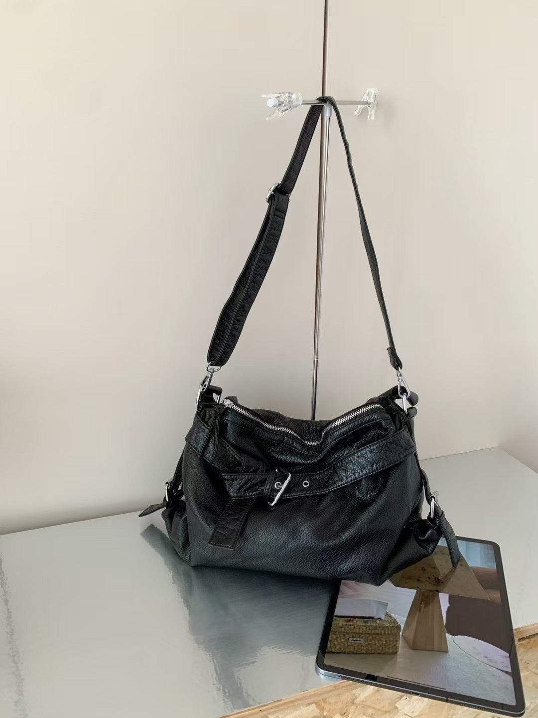 Capacity Soft Leather Retro Underarm Lazy Hot Women's Shoulder Bag