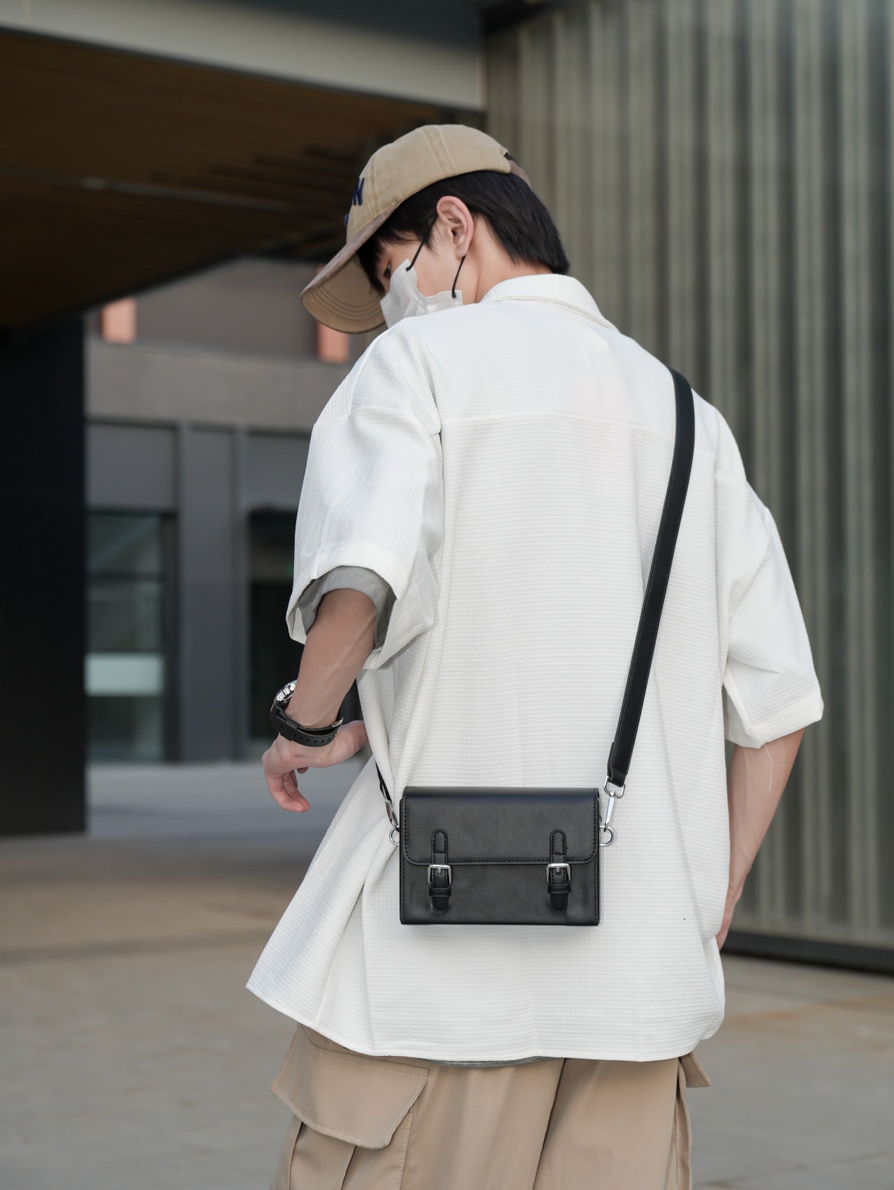 Men's High-grade Fashion Hard Box Mobile Men's Shoulder Bag