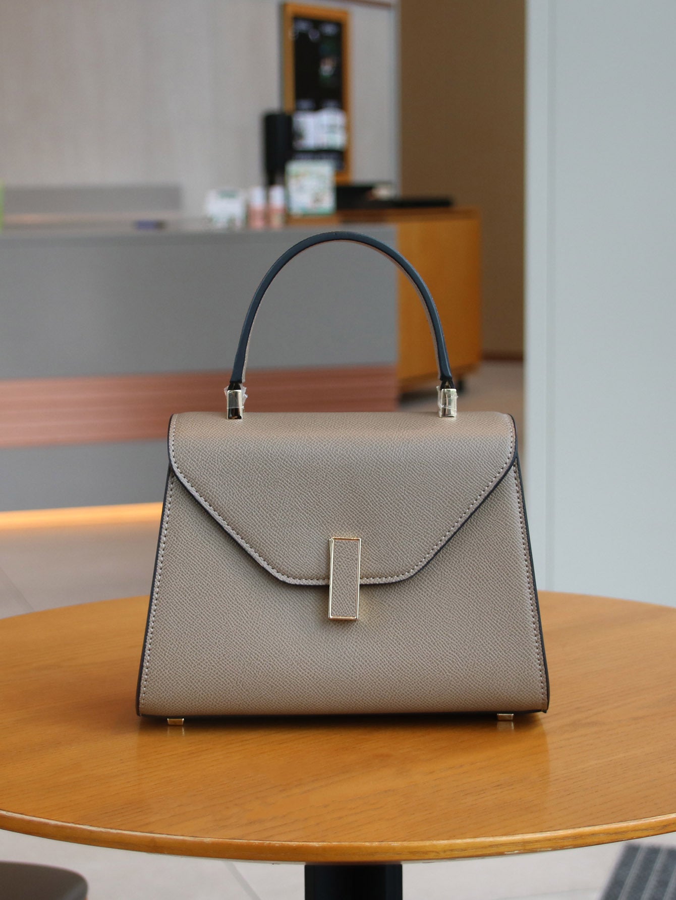 Lost Romance White High-grade Genuine Leather Bags