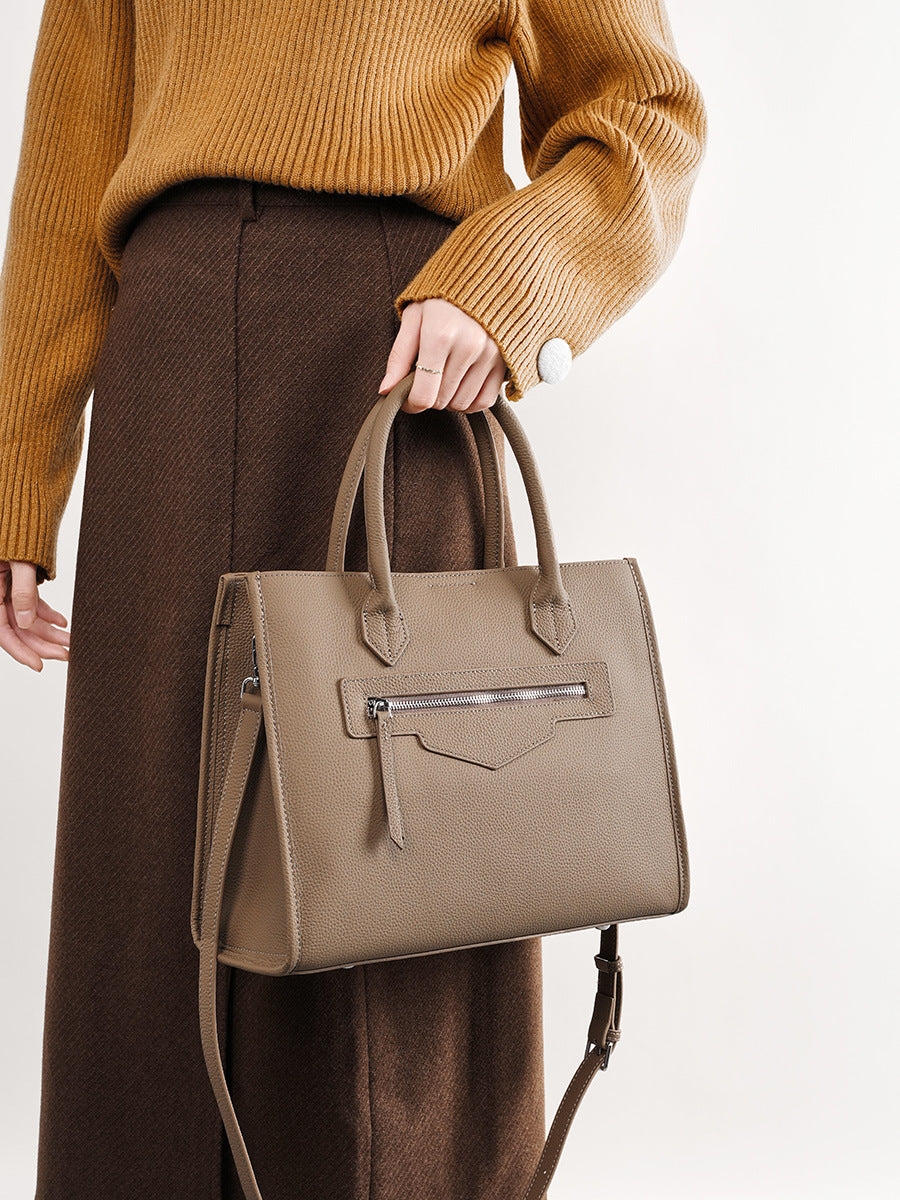 Women's Big Large Capacity Leather Design Advanced Computer Bags