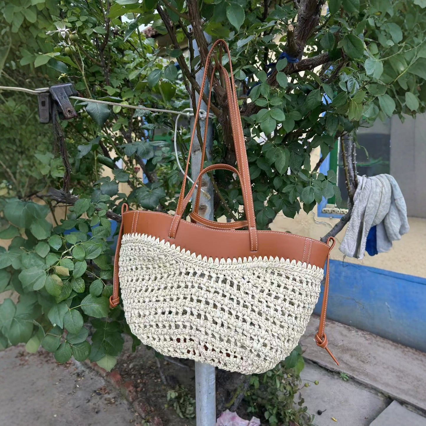 Fur Combined Summer Grass Paper Leather Stitching Commuter Seaside Vacation Women's Shoulder Bag