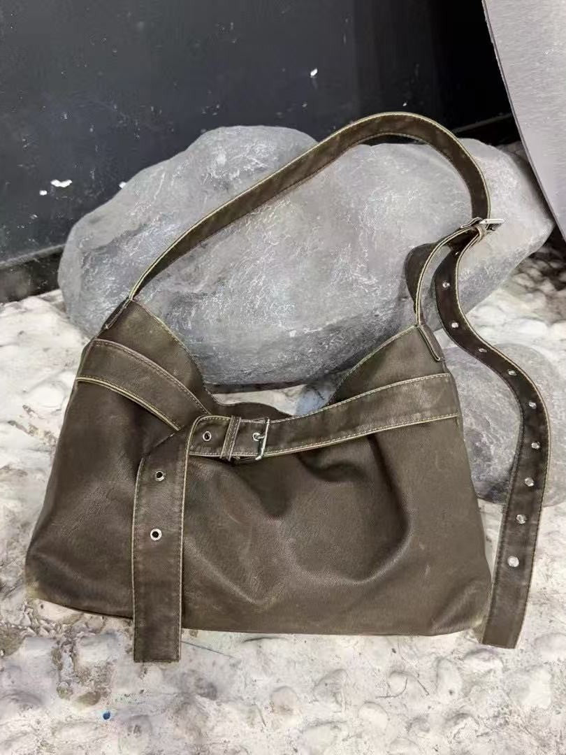 Women's Retro Hot Motorcycle Large Capacity Distressed Fashionable Women's Messenger Bag