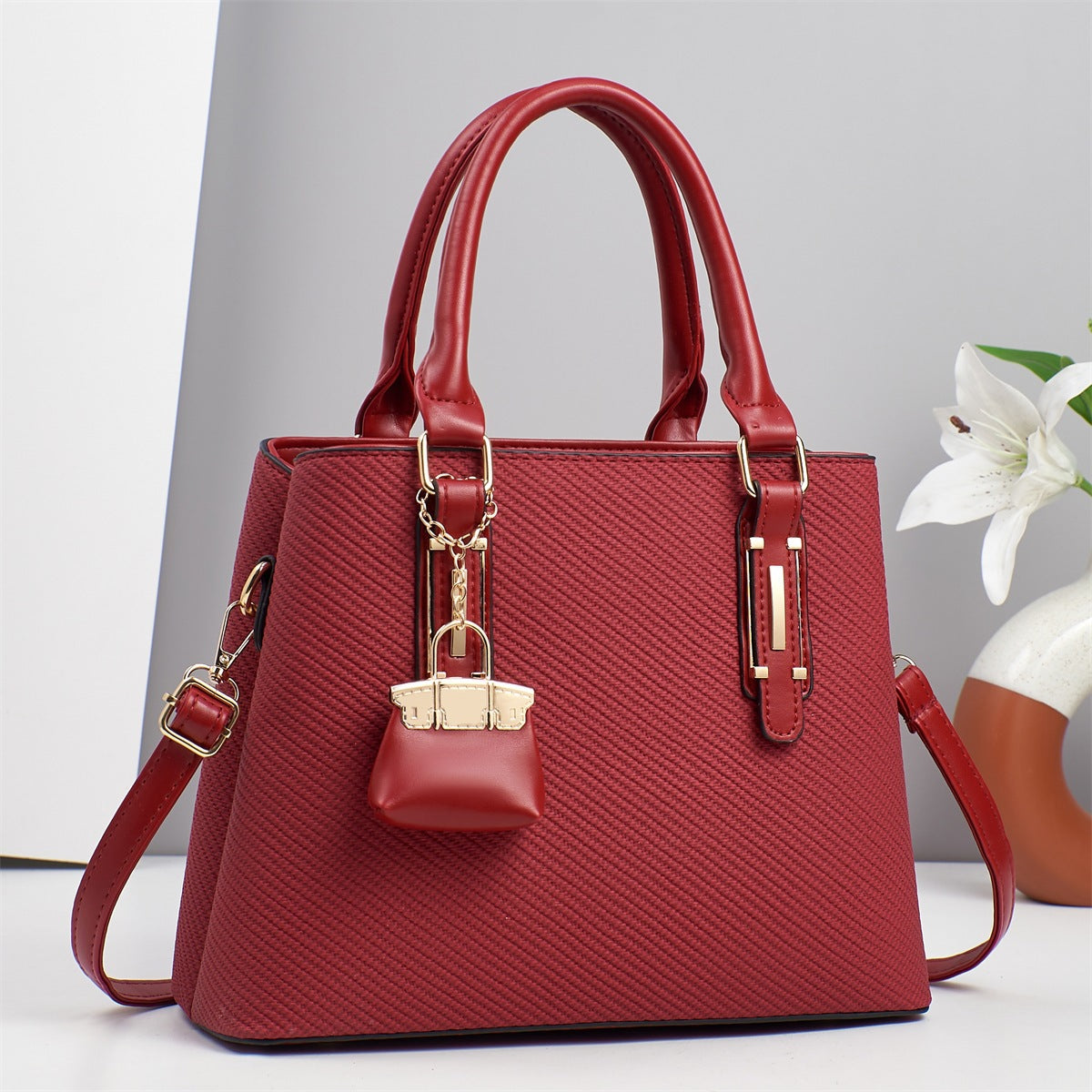 Women's Striped Change Large Capacity Fashion Portable Women's Shoulder Bag