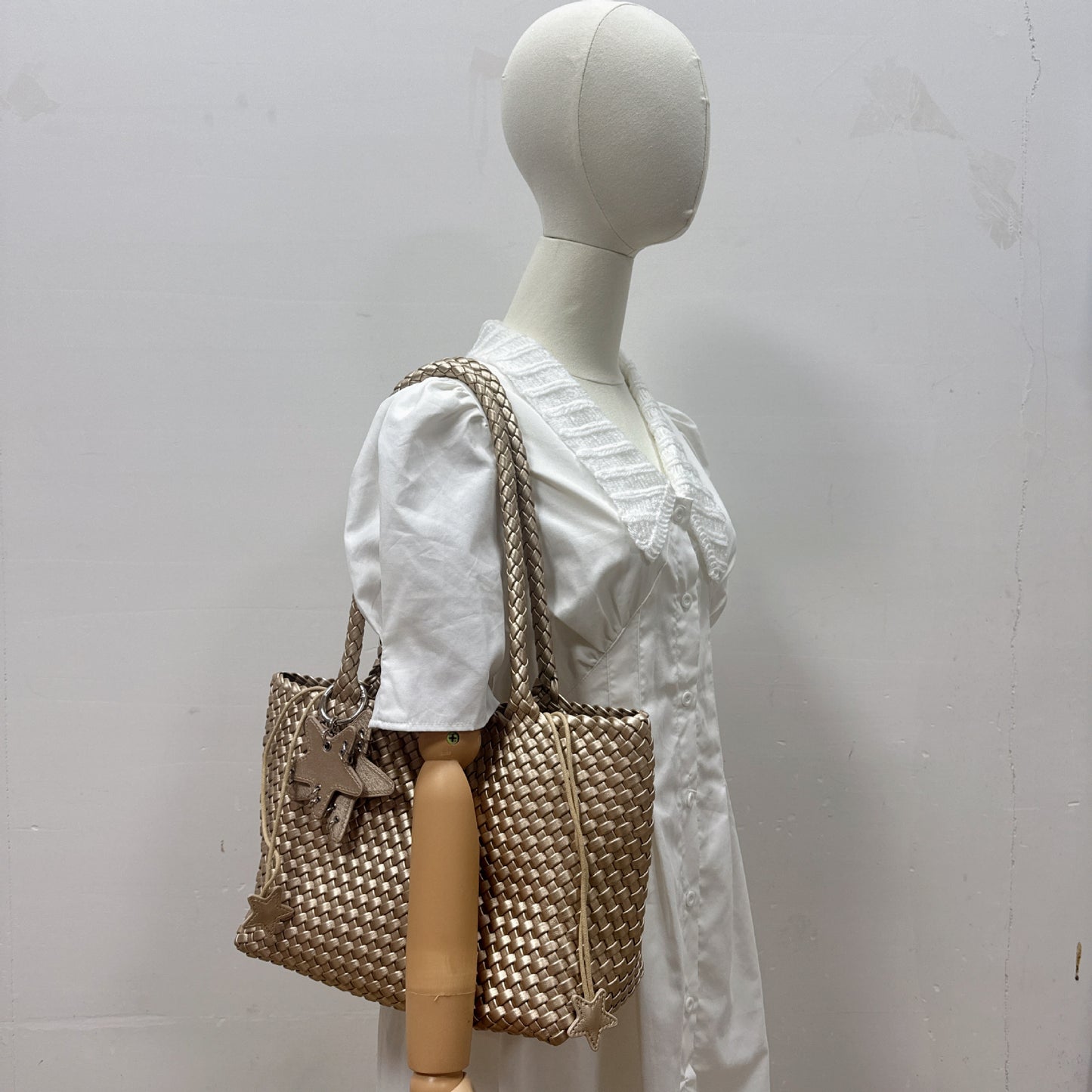 Women's Horizontal Woven Large Capacity Commuter Mother Underarm Vegetable Tote Bags