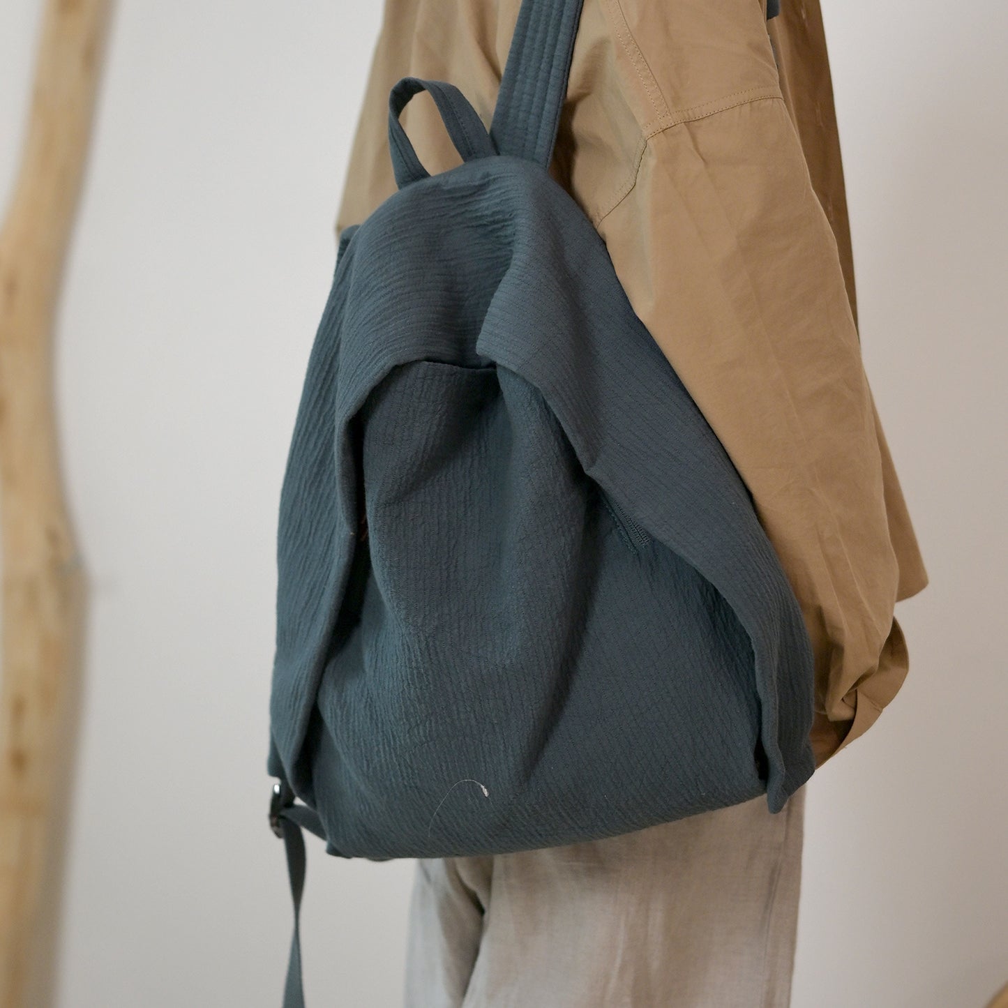 Women's & Men's Cloth Large Capacity Lightweight Simple Leisure Backpack