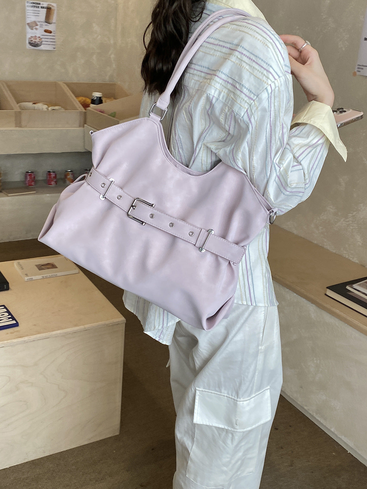 Women's Style Locomotive Large Capacity Fashionable Stylish Women's Shoulder Bag