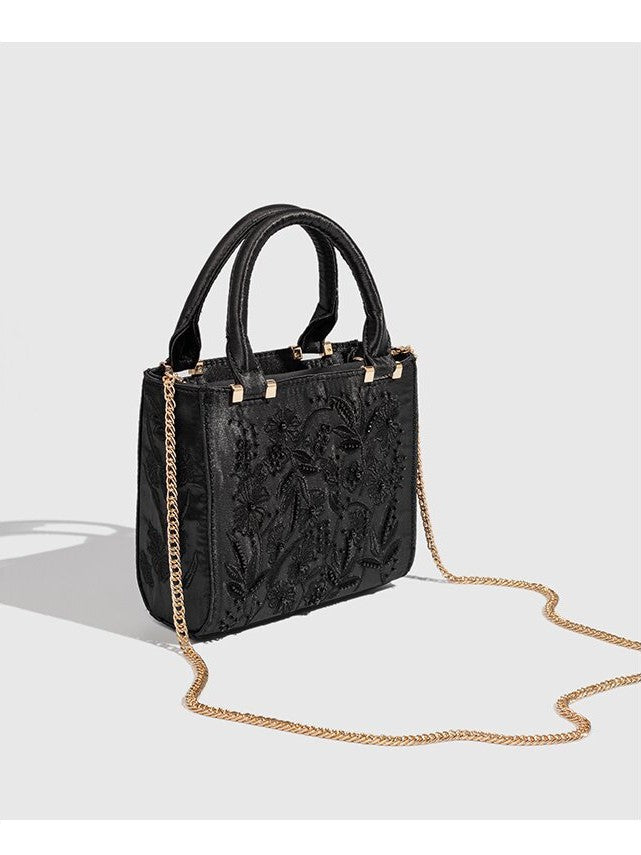 Women's Artificial Decorated Pearls Chain Hand Cheongsam Banquet Silk Satin Women's Handbag