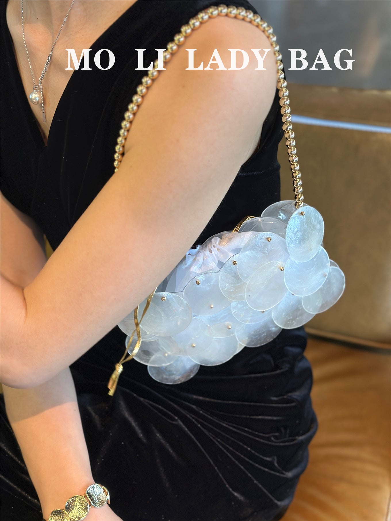 Seaside Holiday Shell Hand-woven Pearl Banquet Mobile Dinner Bag