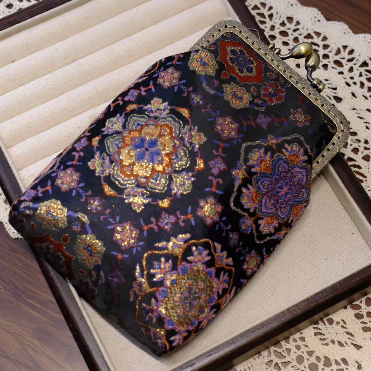 Retro Tassel Frame Handmade Ancient Style Female Purses