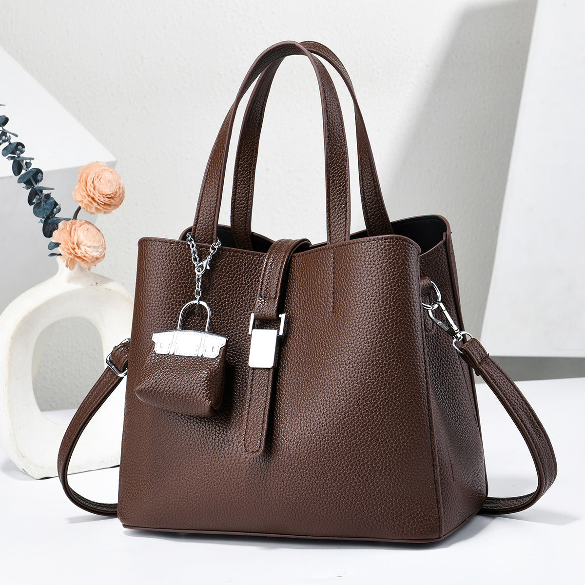Women's Retro Fashion Portable Design High-grade Women's Shoulder Bag