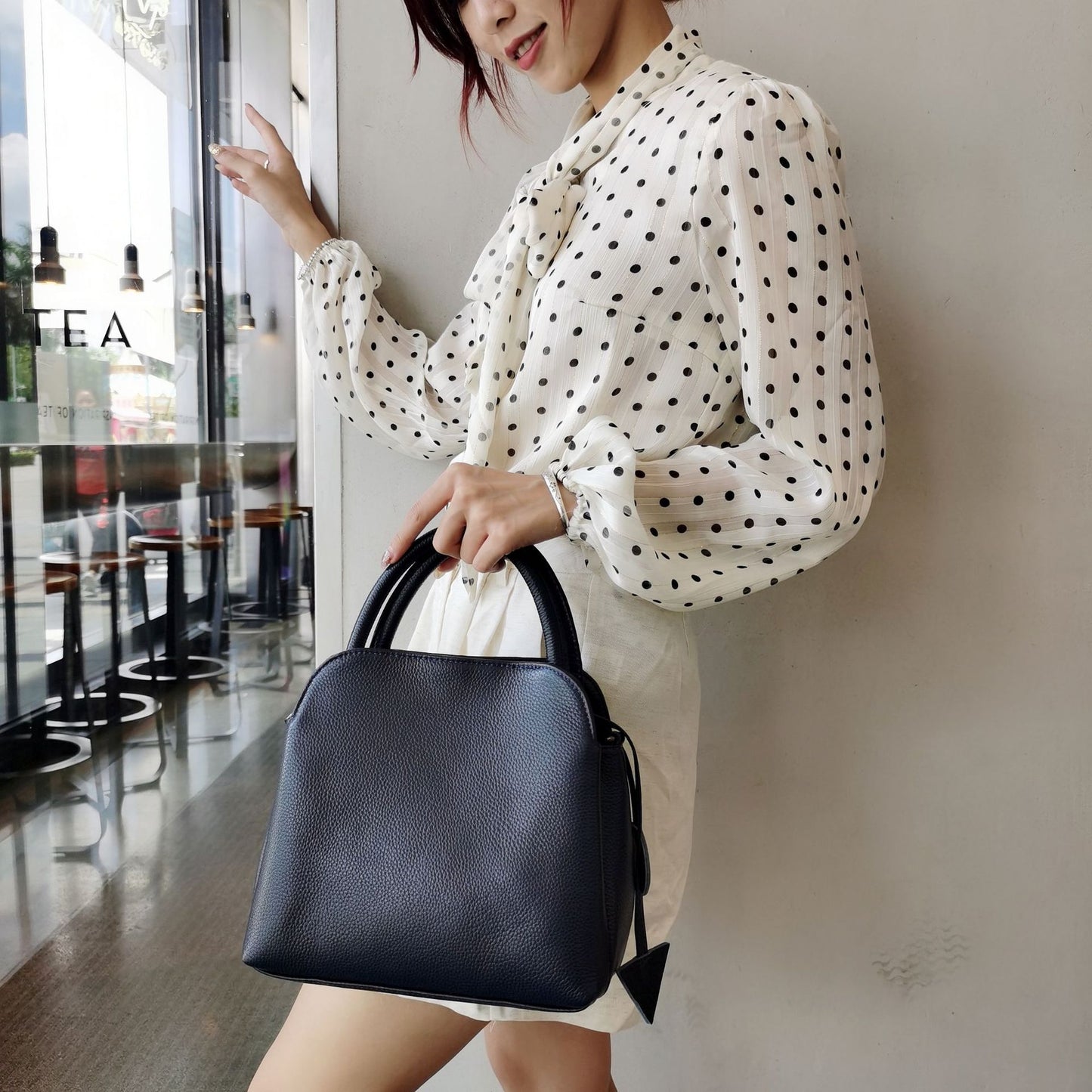 Women's Genuine Leather Large Capacity Soft First Layer Cowhide Commuting Women's Messenger Bag