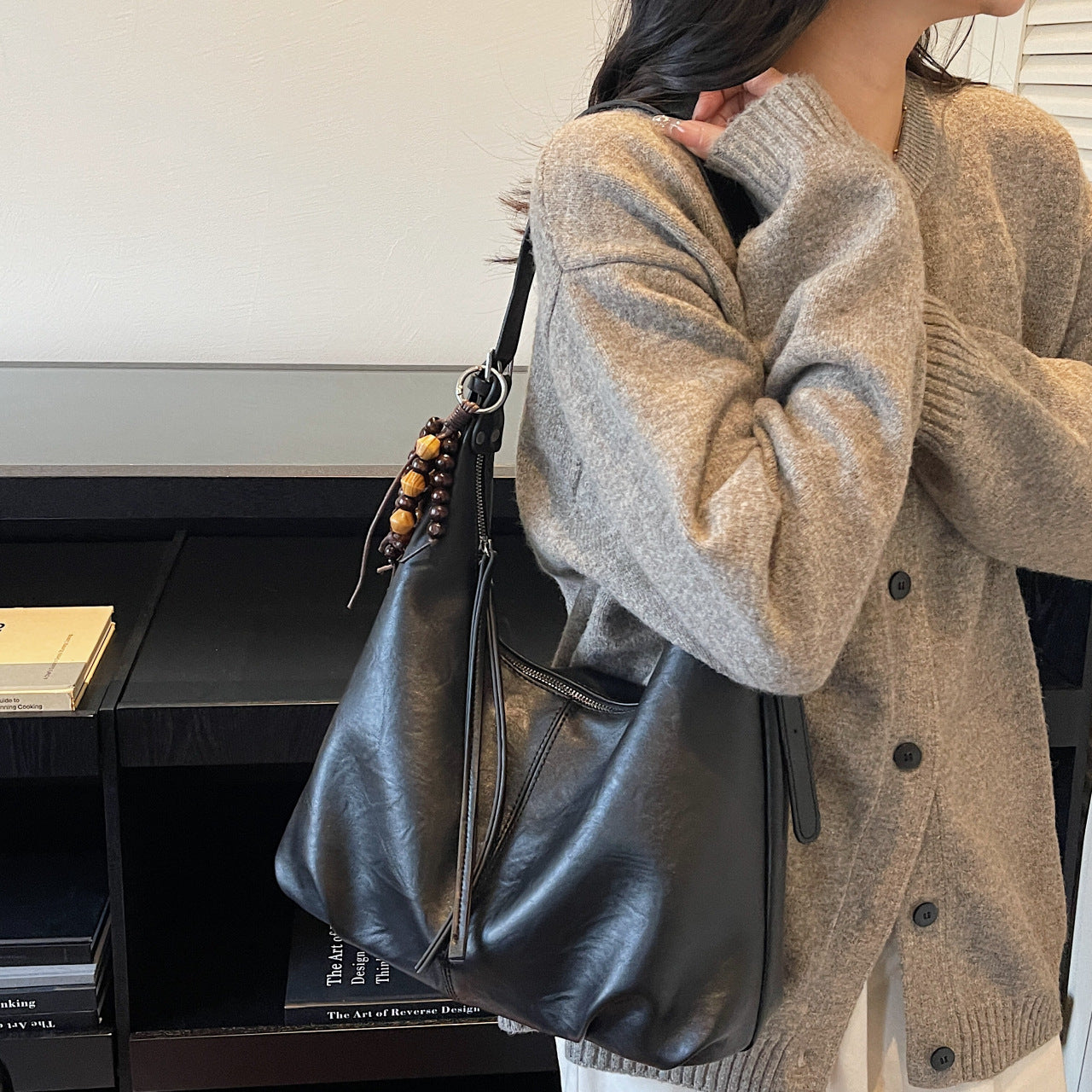 Casual Graceful Women's Retro Commute Single Women's Shoulder Bag