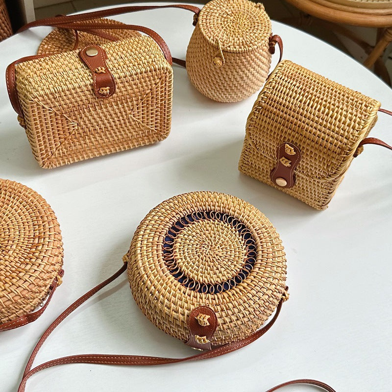 Women's Vietnam Autumn Rattan Woven Round Straw Simple Women's Messenger Bag
