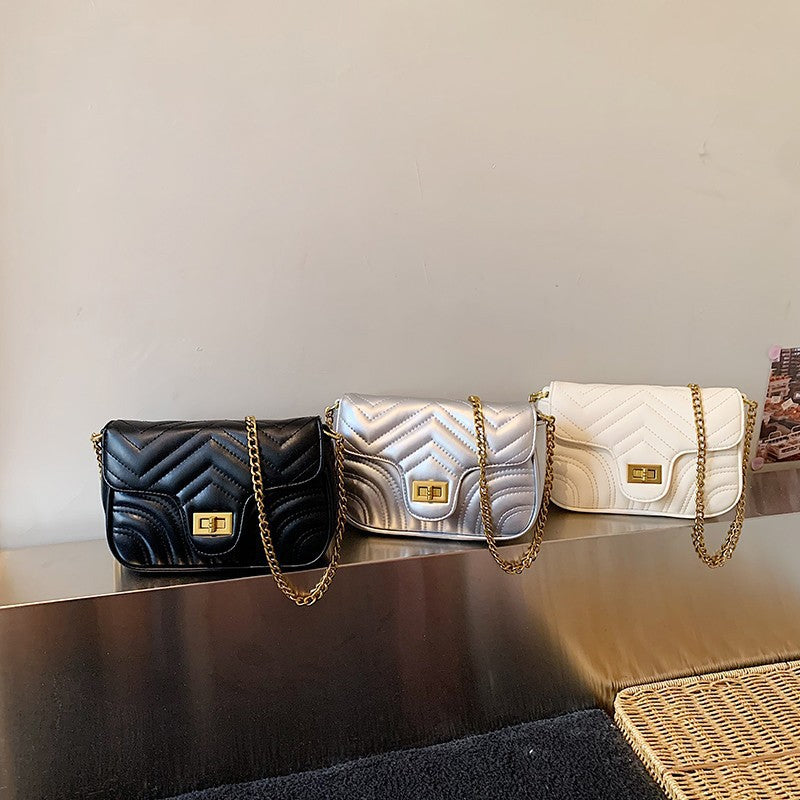Women's Spring Niche Diamond Pattern Chain Versatile Large Capacity Affordable Luxury Women's Messenger Bag