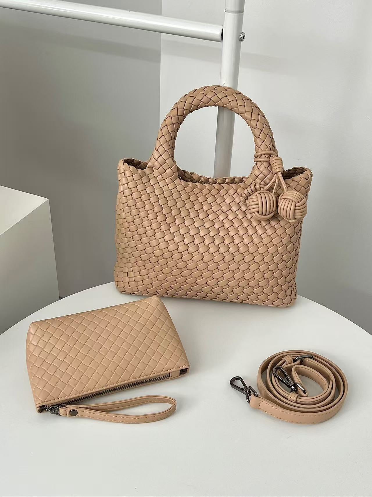 Women's Handmade Soft Leather Woven Unique Design Fashionable Women's Handbag