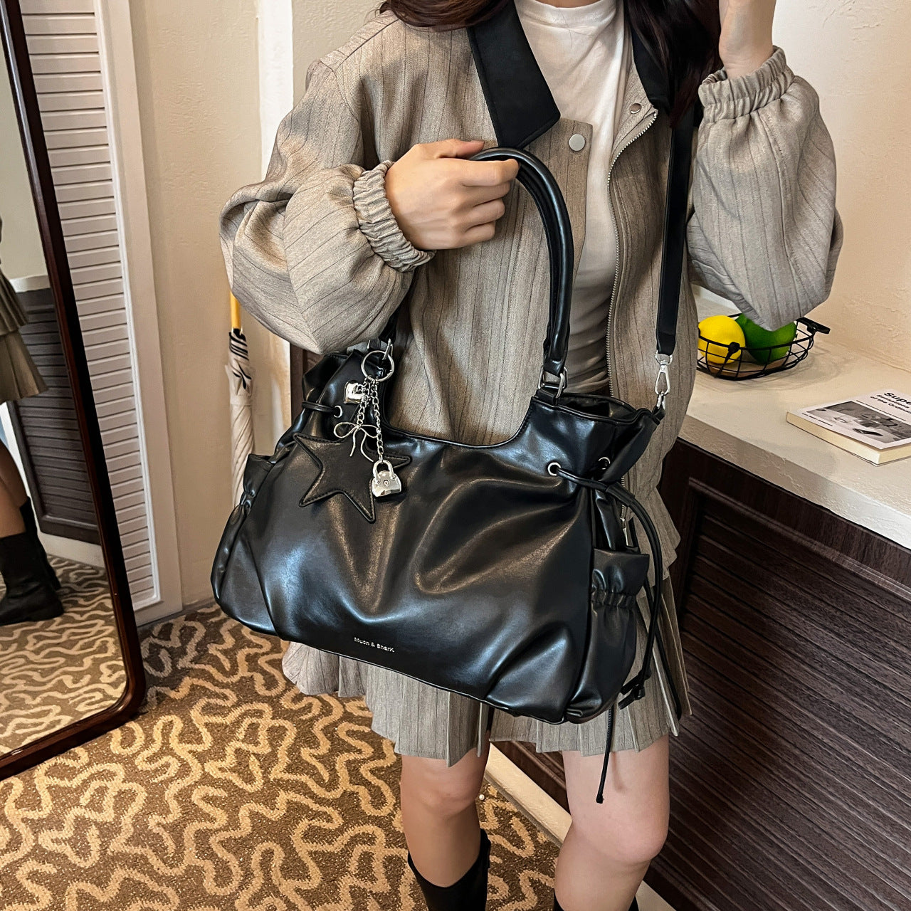 Women's Underarm High-grade Large Capacity Soft Leather Bags