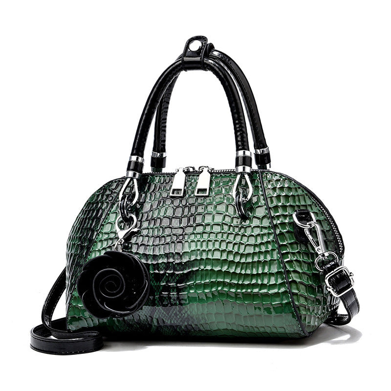 Stylish Women's Crocodile Pattern Shell Trend Women's Shoulder Bag