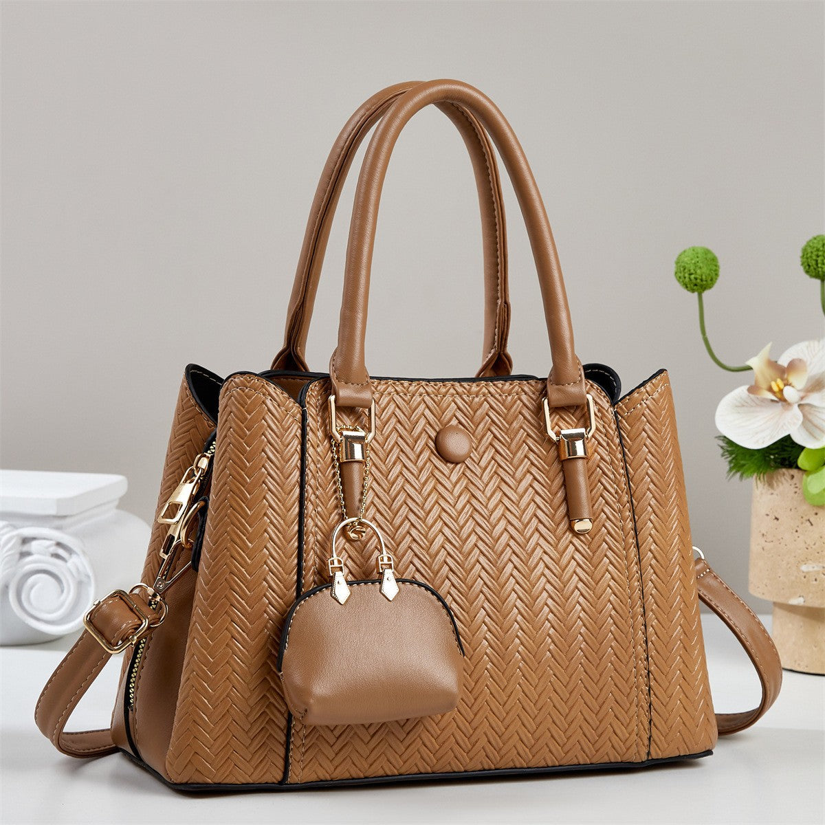 Women's Fashionable Trend Western Style Sense Large Capacity Bags