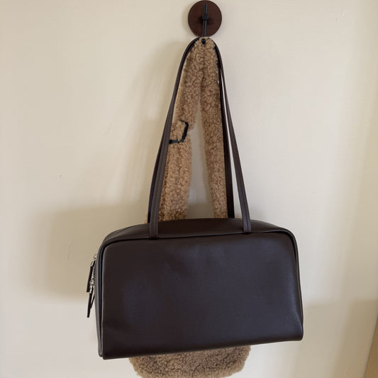 Simple Style Large Capacity Portable Bowling Sheepskin Women's Shoulder Bag