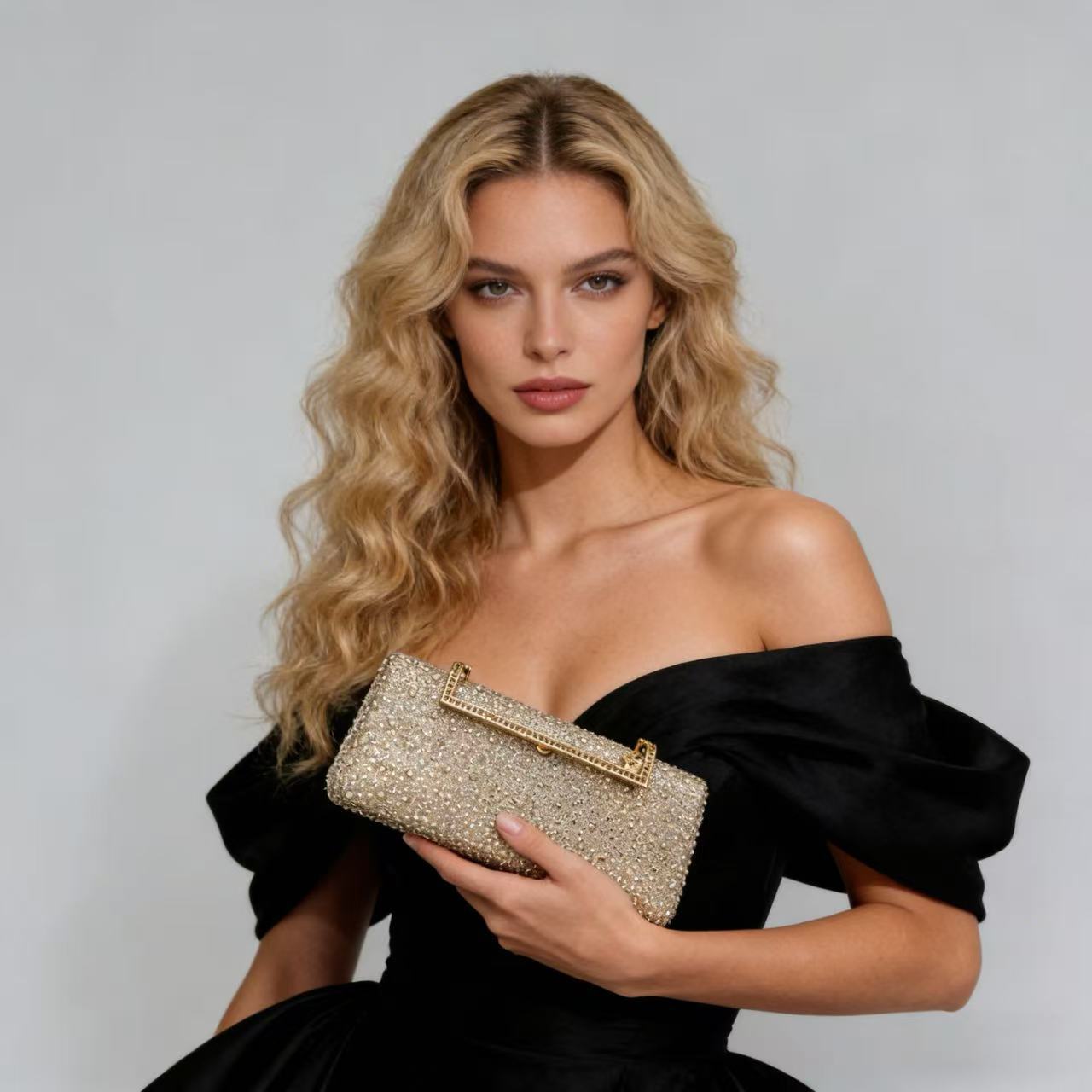 Women's Light Luxury Full Diamond Rhinestone Banquet Party Dinner Bag