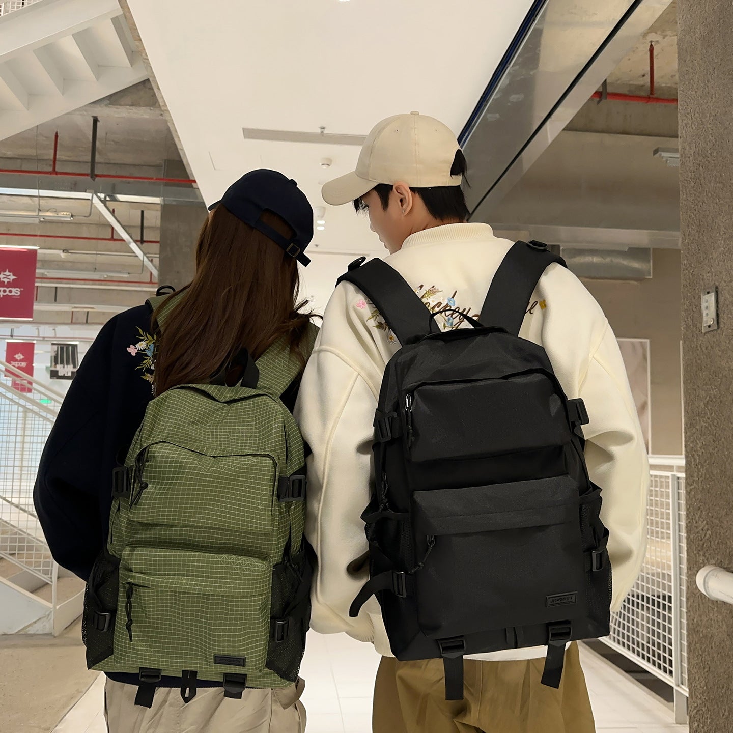 Large Capacity Stylish Versatile Trendy Computer Working Mountaineering Backpacks