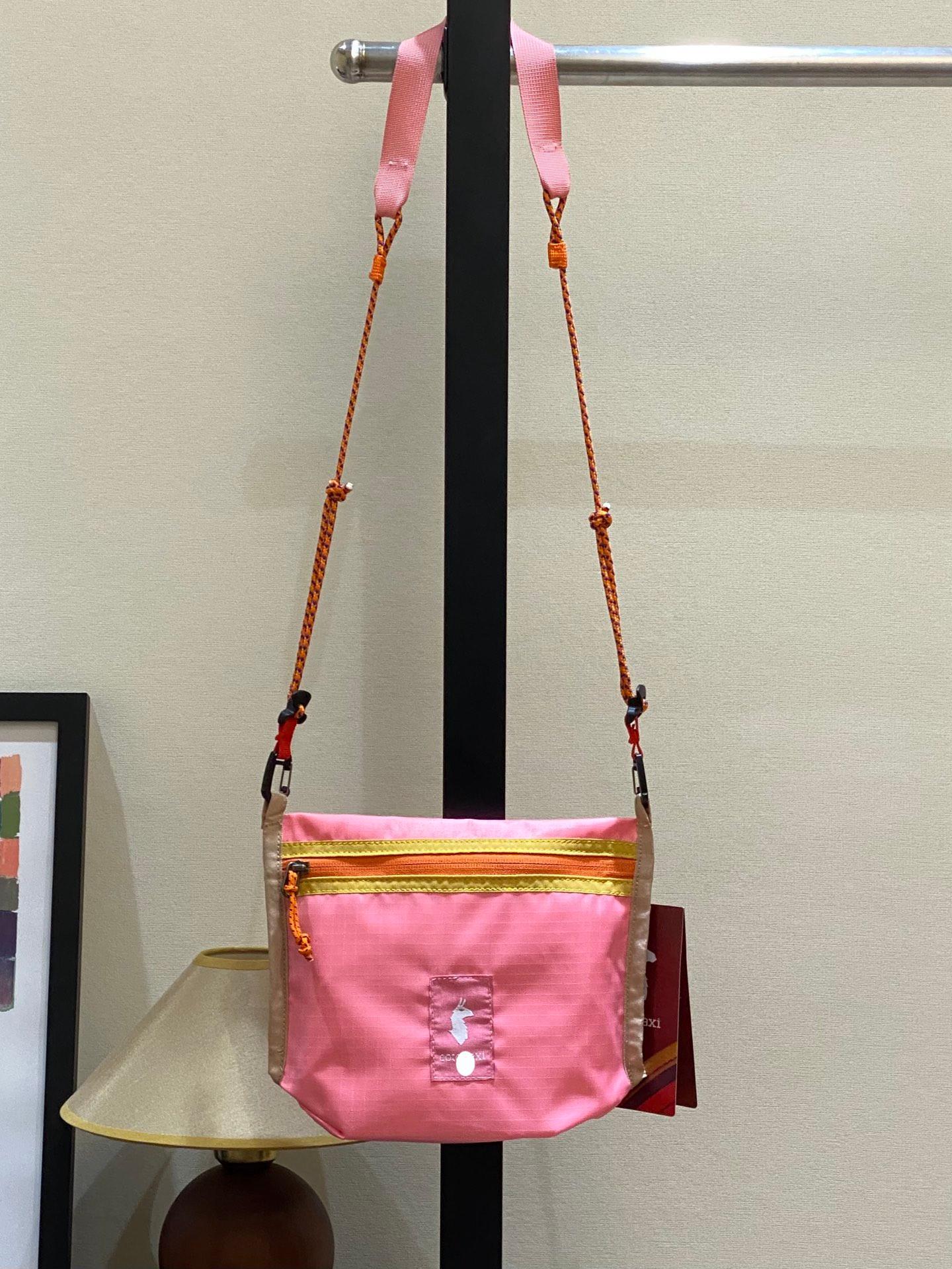 Alpaca Three-color Summer Essential Dopamine Contrast Color Sports Satchel, Hanging Bag