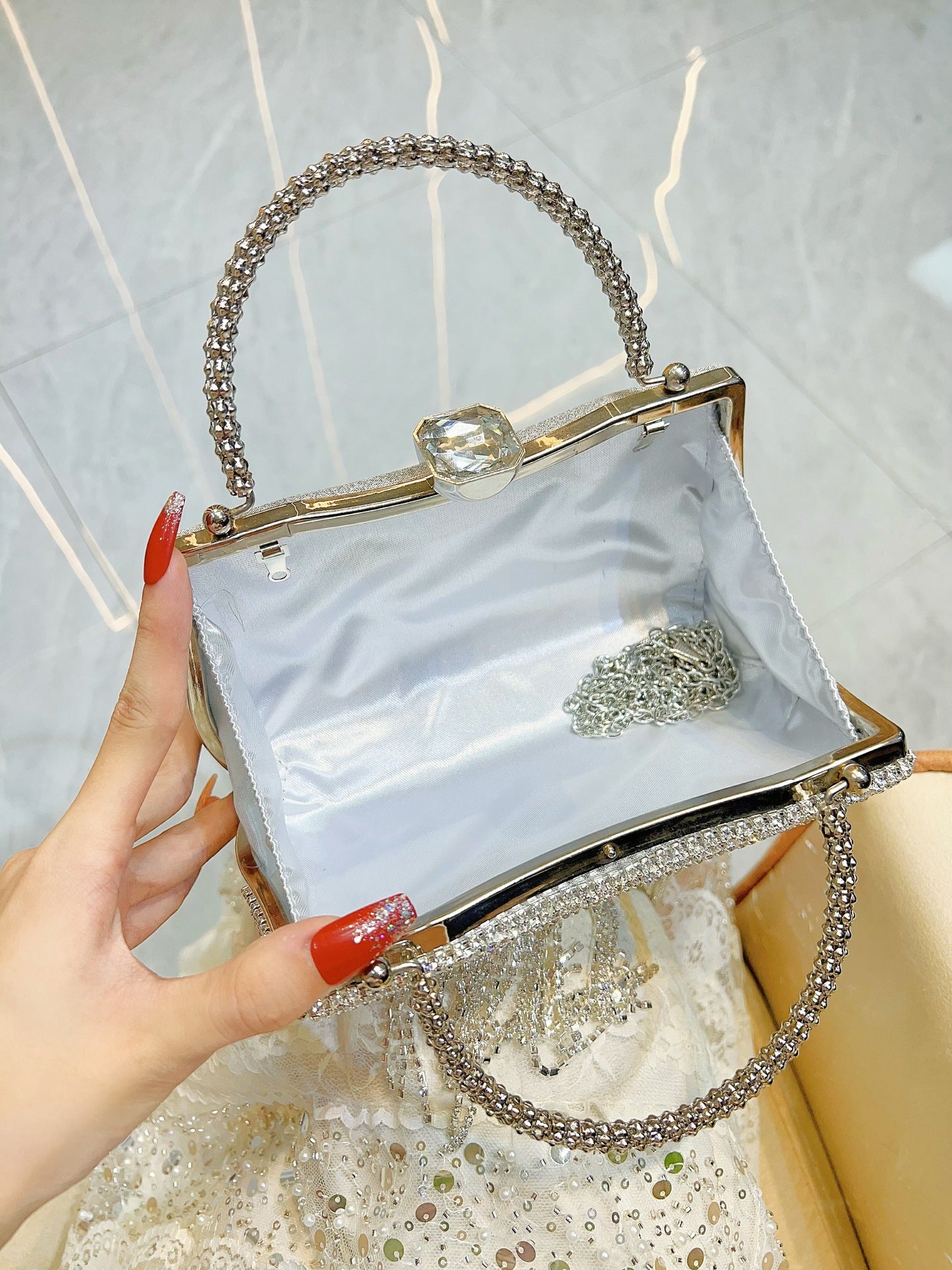Women's Light Luxury Tassel High-grade Full Diamond Dinner Bag