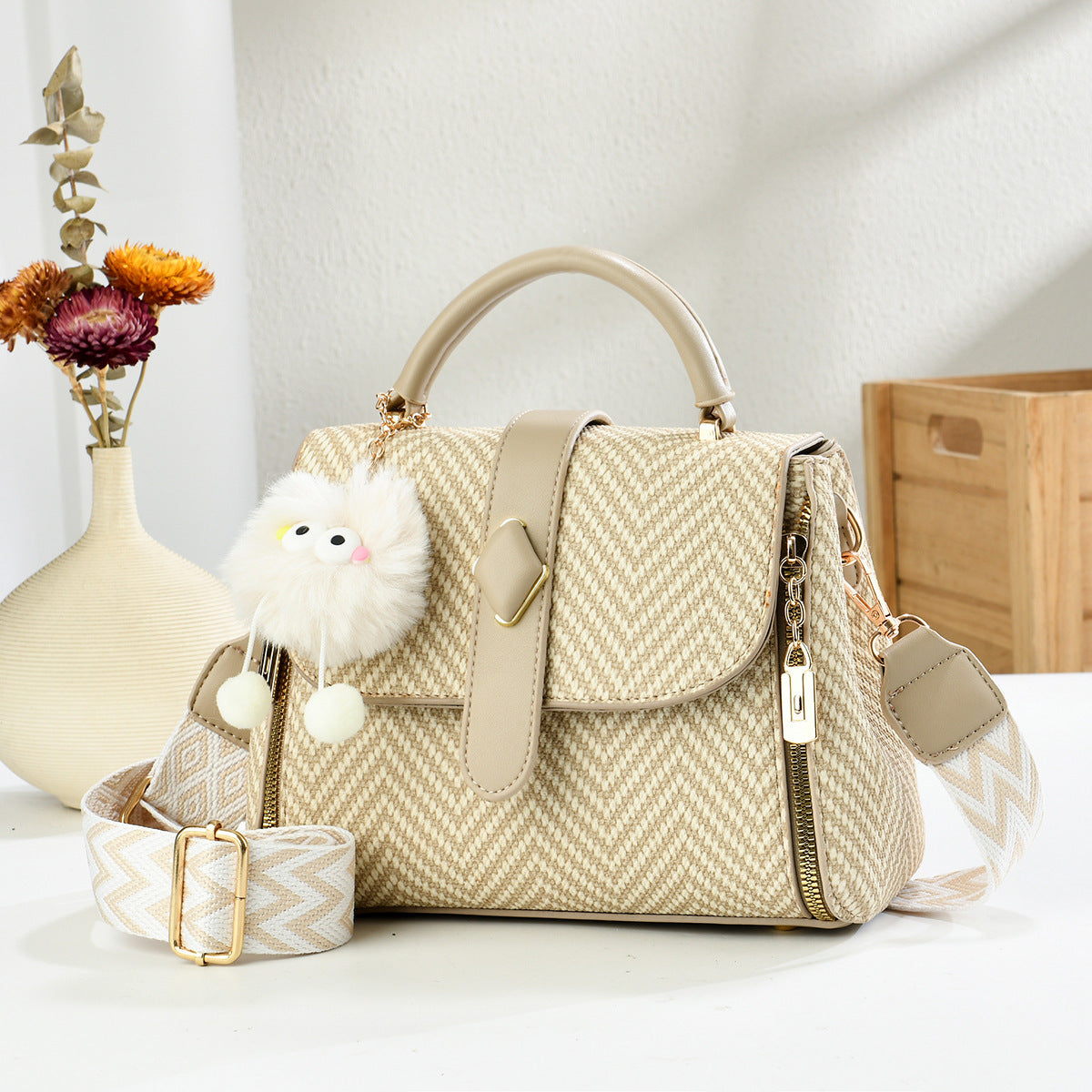 Fashion Good-looking Zipper Large Capacity Simple Women's Shoulder Bag