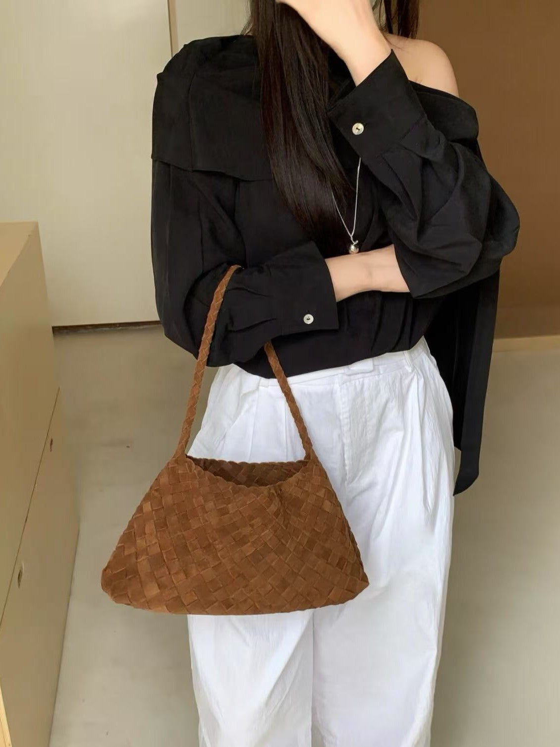 Women's Frosted Hand-woven Niche Minimalist Retro Style Women's Shoulder Bag