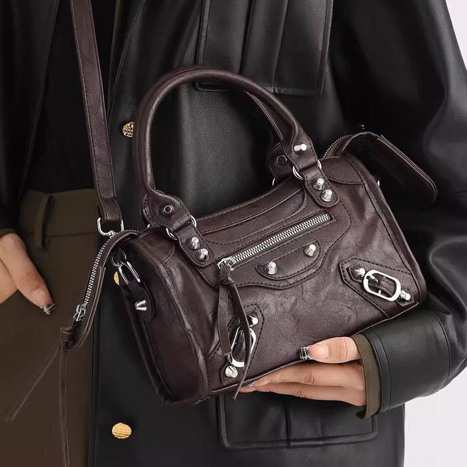 Women's Fashion Hot Portable Motorcycle Design Rivet Women's Messenger Bag