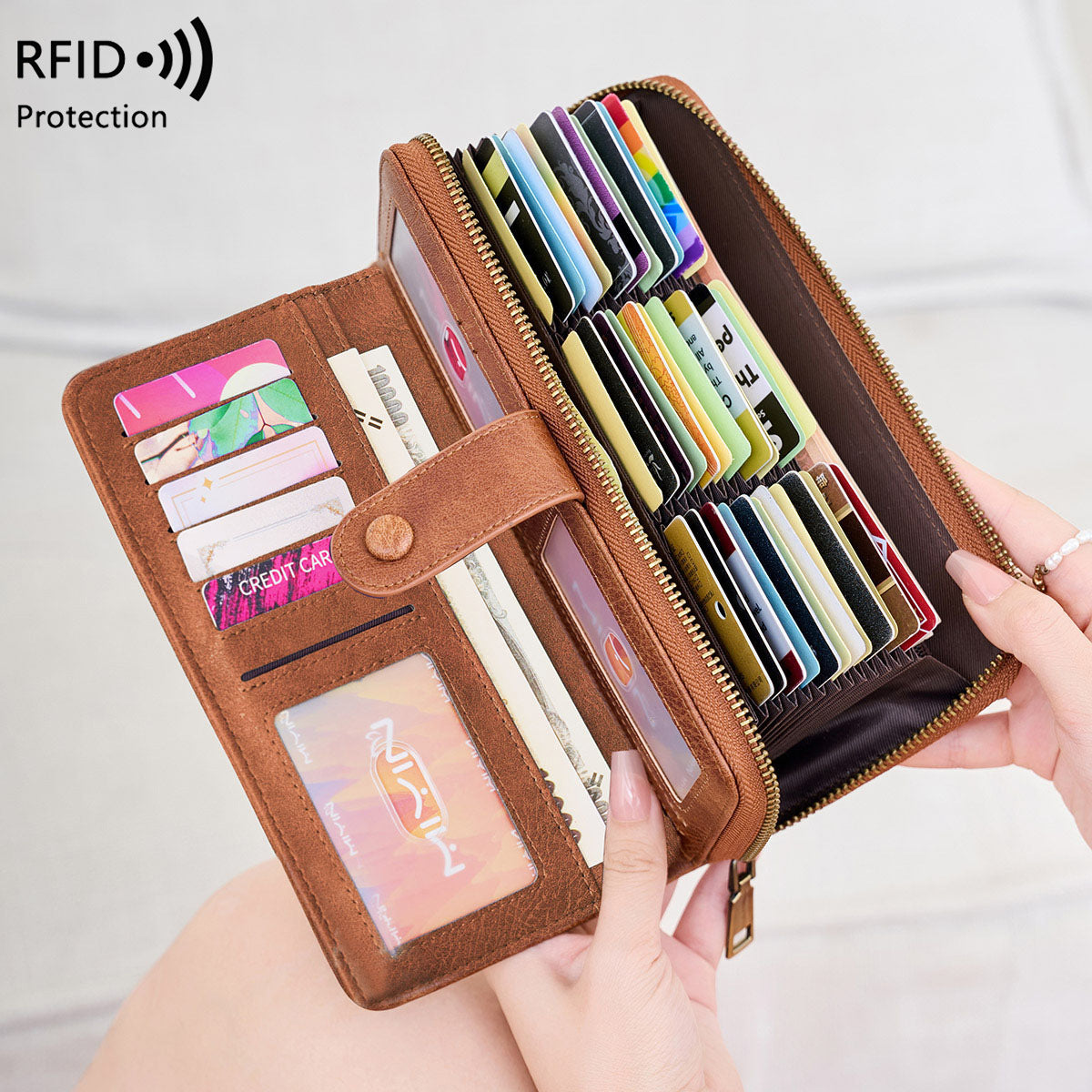 Women's Swiping Hollow Out Expanding Retro Large Capacity Card Holder